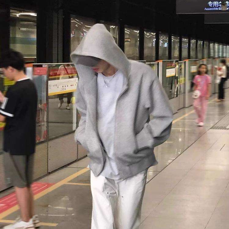 都会的シルエット ジップパーカー