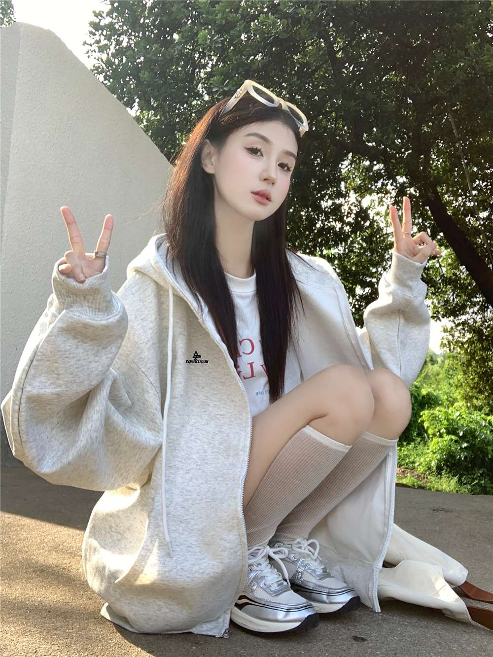  シンプルデザイン オーバーサイズジップパーカー