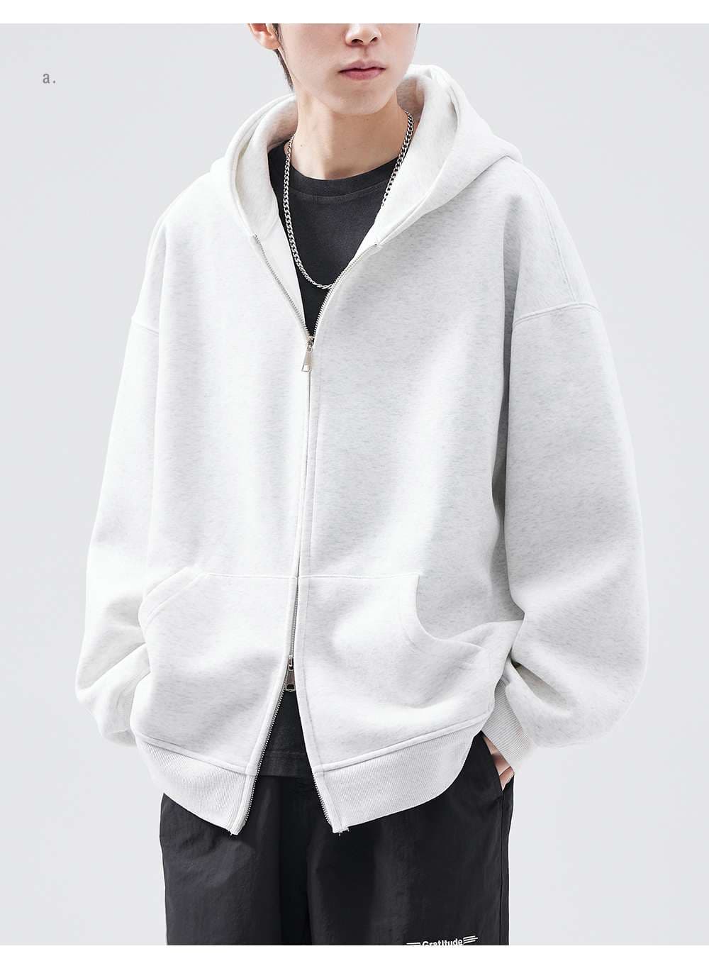 シンプルデザイン オーバーサイズパーカー