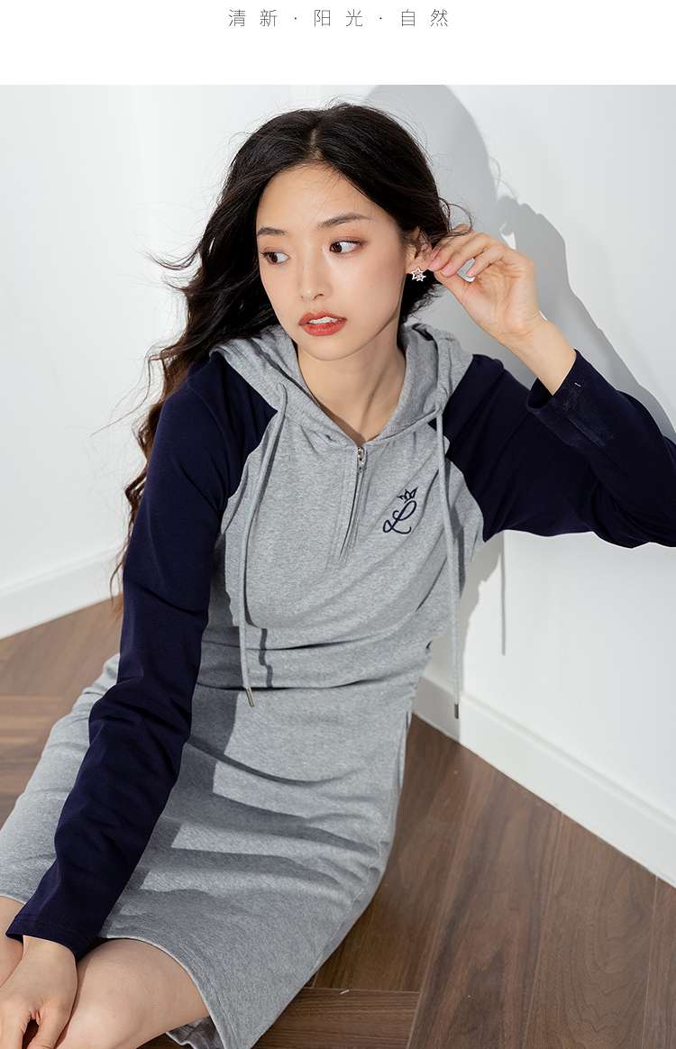 パーカー スポーティーなフード付きワンピース