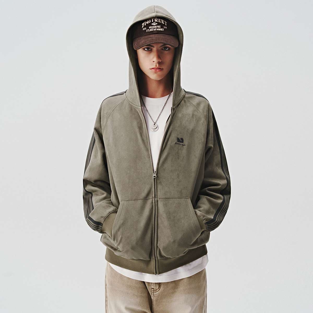 快適ストリートサイドジップパーカー