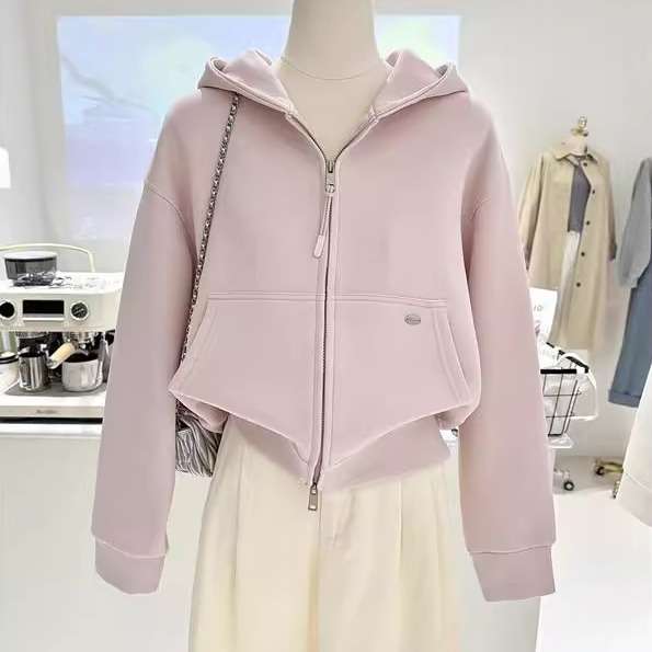 シンプル&スタイリッシュ ジップパーカー