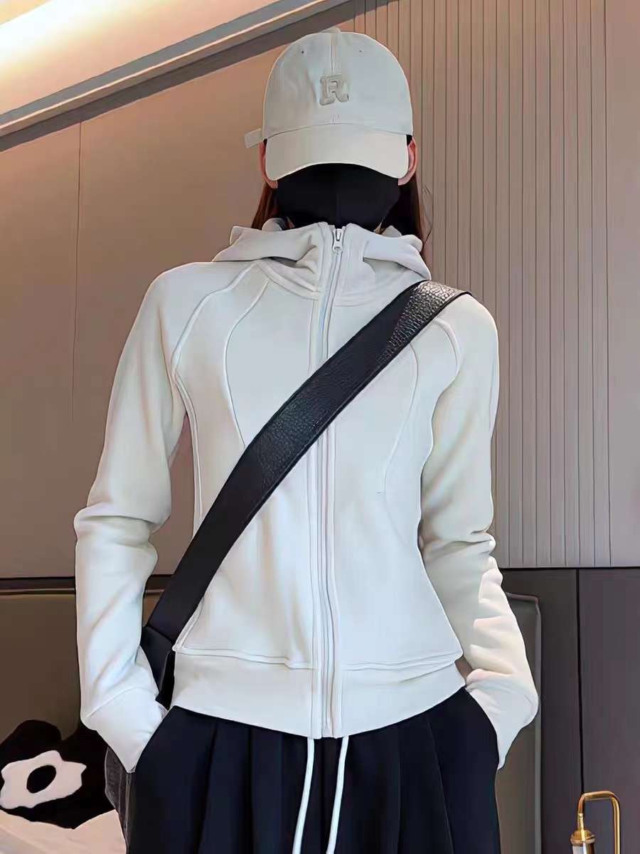 スポーティー フィット ジップパーカー