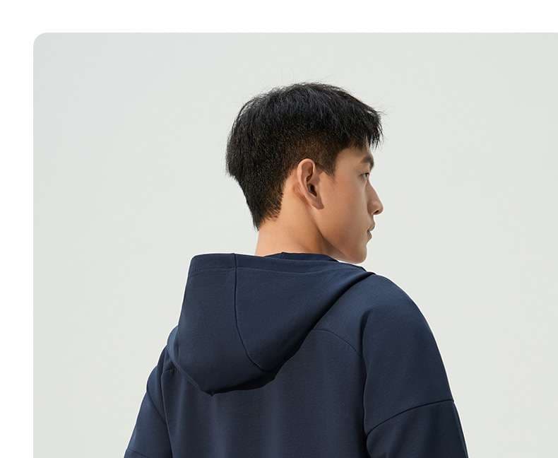 スポーティシックパーカー